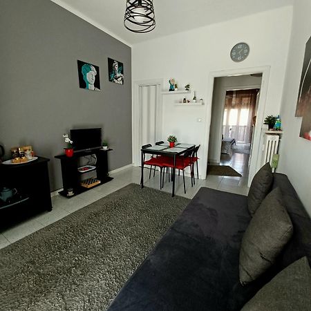Intero Appartamento Luminoso E Accogliente ! Turim Exterior foto